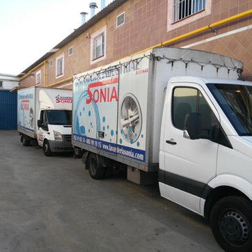 Lavandería Industrial Sonia vehículos de la lavandería 
